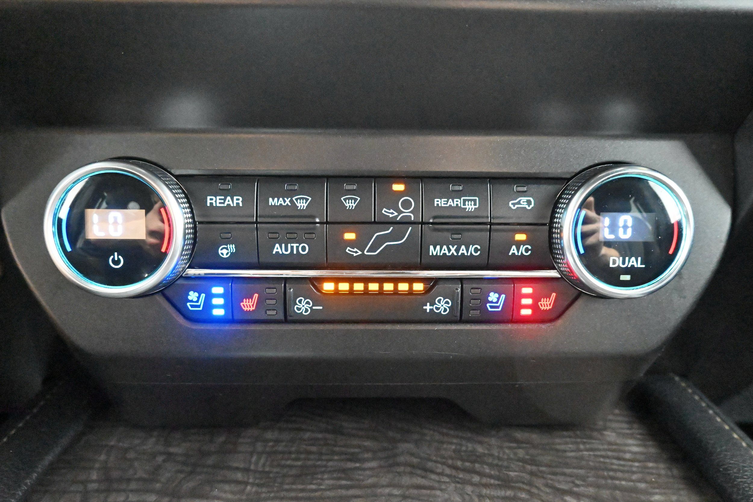 Used 2020 Ford Expedition Max Limited AWD/4WD image 23