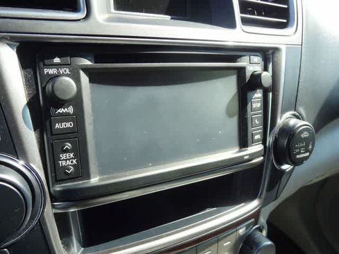 Used 2013 Toyota Highlander Limited AWD/4WD image 15