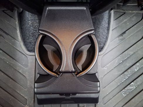 Certified 2022 Subaru Ascent Touring w/ Popular Package #2A image 23