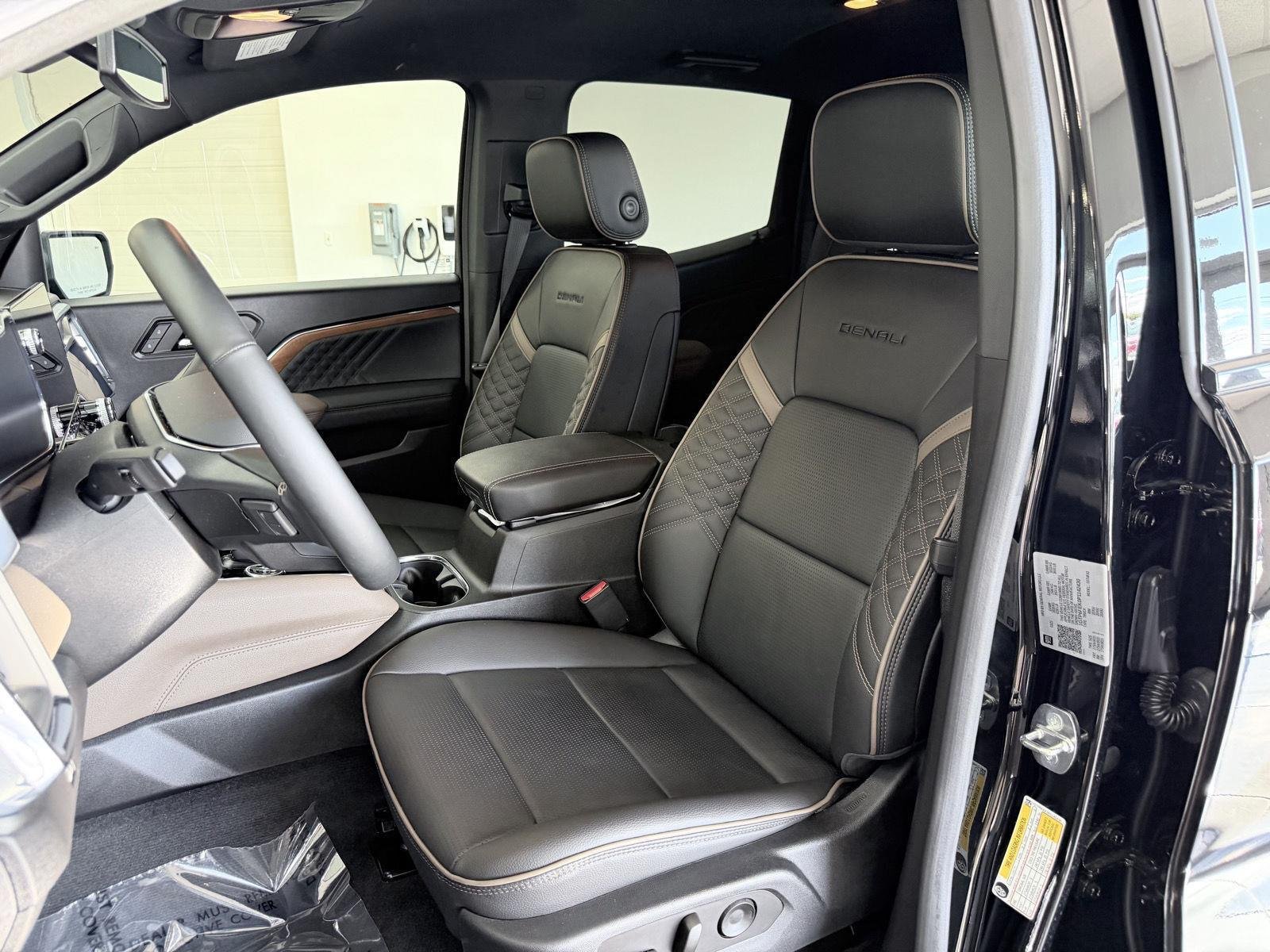 Used 2023 GMC Canyon Denali AWD/4WD image 36