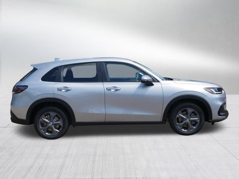 New 2026 Honda HR-V LX image 8