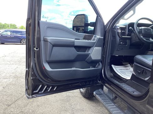 Used 2024 Ford F250 Lariat w/ Lariat Ultimate Package AWD/4WD image 15