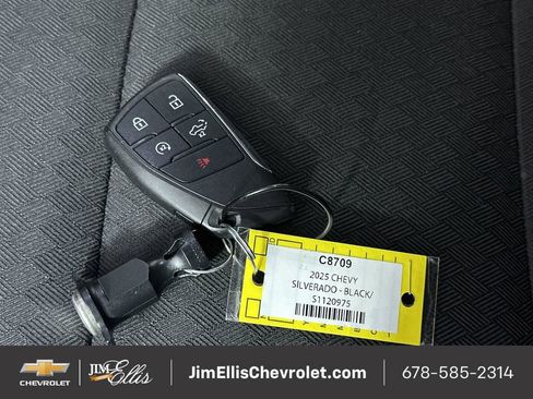 Certified 2025 Chevrolet Silverado 1500 LT image 35