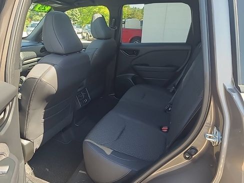 Used 2025 Subaru Forester Premium w/ Convenience Package #1 AWD/4WD image 17