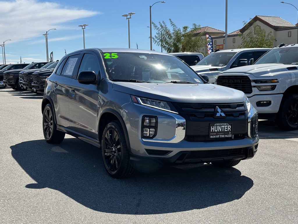 Used 2025 Mitsubishi Outlander Sport LE AWD/4WD image 12