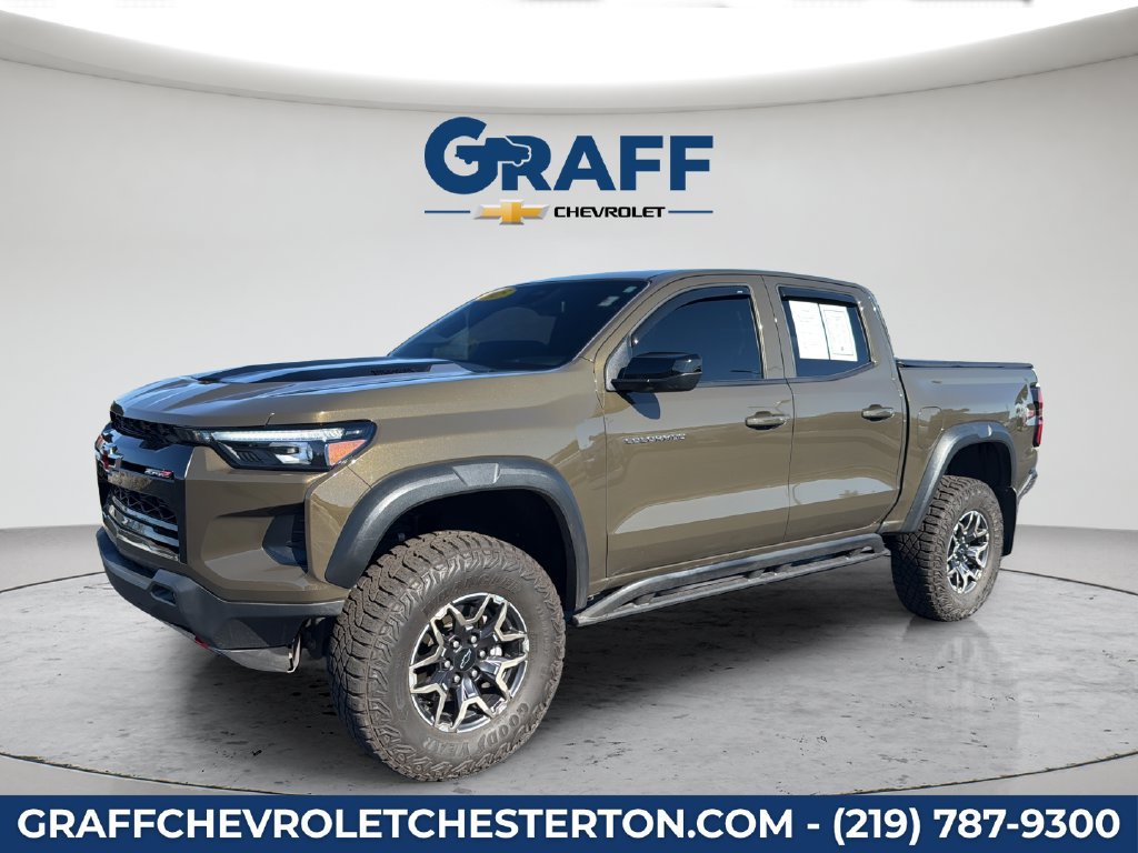 Used 2025 Chevrolet Colorado ZR2 AWD/4WD image 2