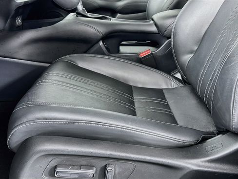 Certified 2024 Honda HR-V EX-L image 18