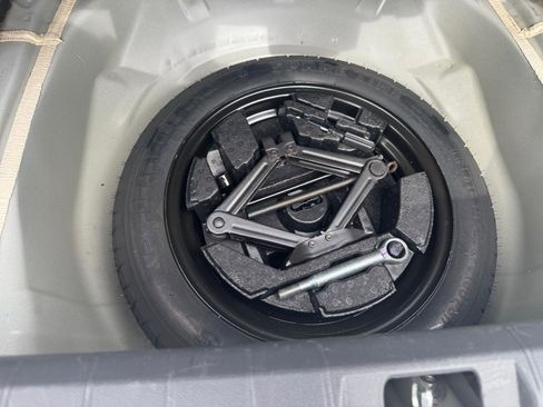 Used 2018 Subaru Impreza 2.0i AWD/4WD image 26