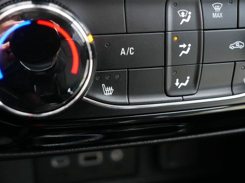 Used 2023 Buick Encore GX Preferred w/ Cold Weather Comfort Package AWD/4WD image 28