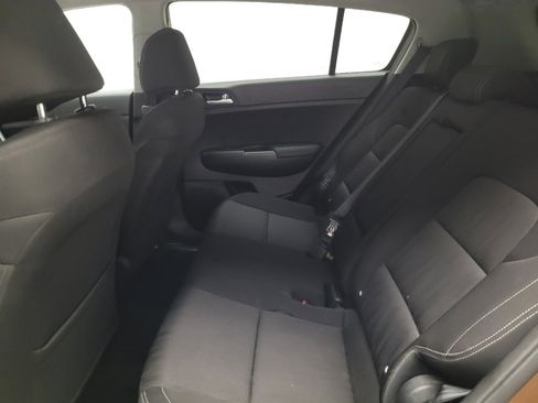 Used 2017 Kia Sportage LX image 18