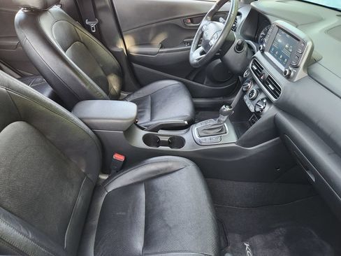 Used 2021 Hyundai Kona SEL Plus FWD image 11