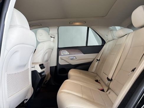 Used 2024 Mercedes-Benz GLE 350 4MATIC image 11