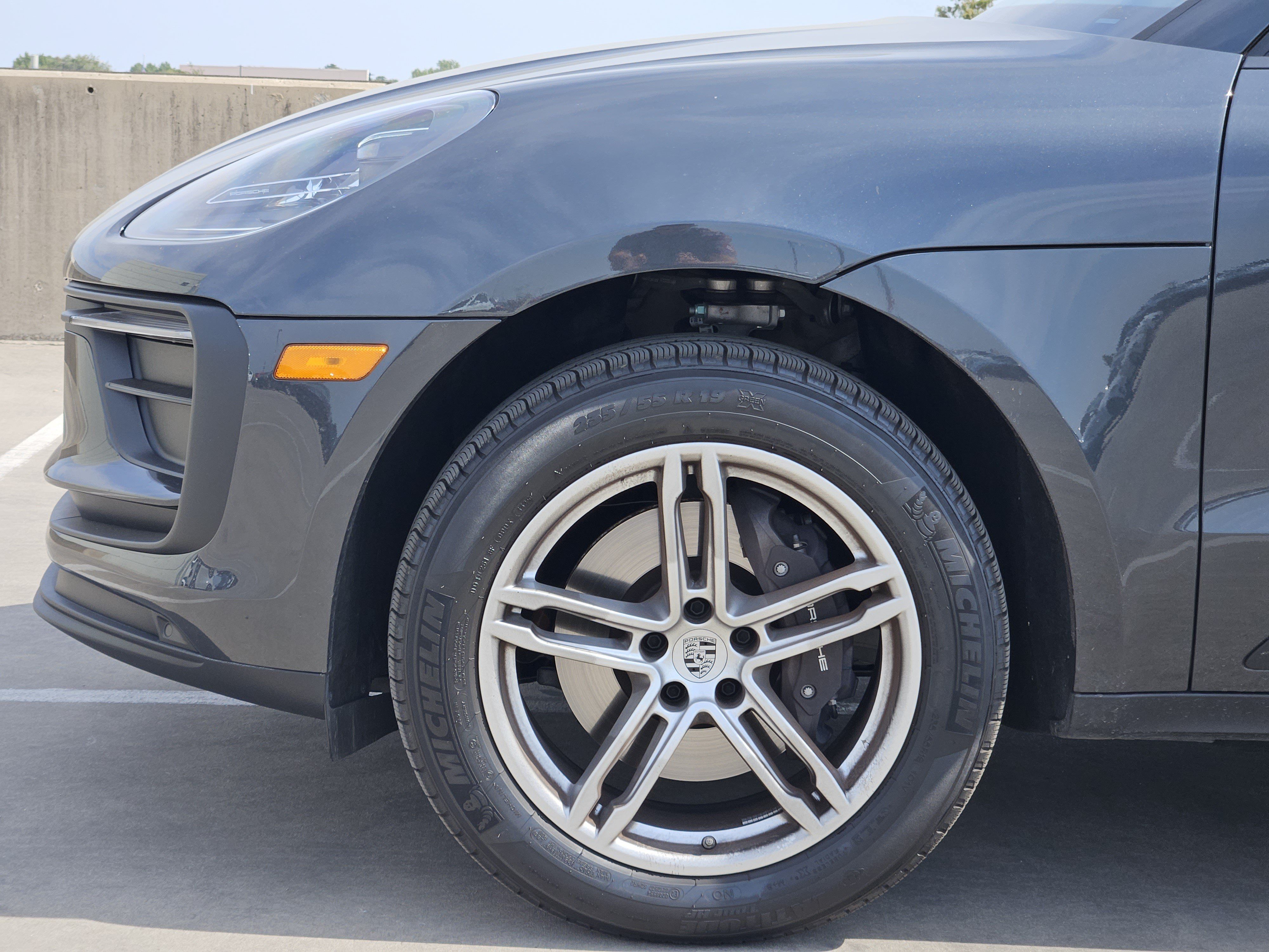 Certified 2026 Porsche Macan AWD/4WD image 13