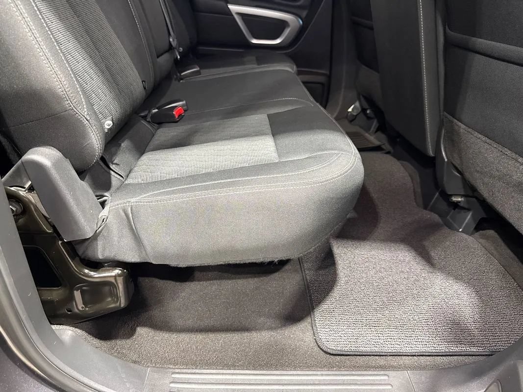 Used 2019 Nissan Titan SV AWD/4WD image 83