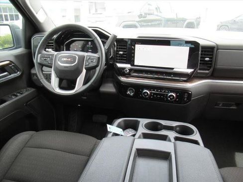 Used 2024 GMC Sierra 1500 Elevation image 13