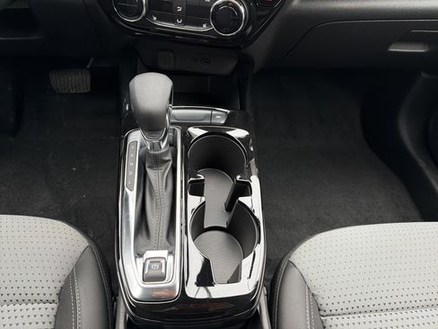 Used 2024 Chevrolet Trax LT w/ Driver Confidence Package image 22