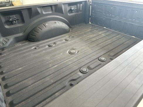 Used 2023 Ford F250 Lariat w/ Lariat Ultimate Package AWD/4WD image 16