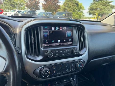Used 2015 Chevrolet Colorado LT w/ LPO, Bed Protection Package AWD/4WD image 21