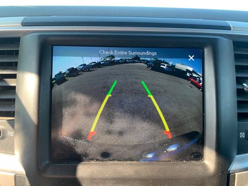 Used 2019 RAM 1500 Classic SLT w/ SLT Plus D←cor Group AWD/4WD image 28