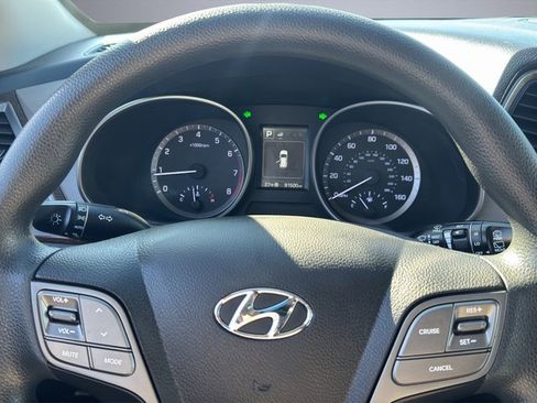 Used 2018 Hyundai Santa Fe Sport image 16