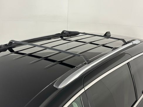 Used 2018 Chrysler Pacifica Touring-L w/ Premium Audio Group image 34