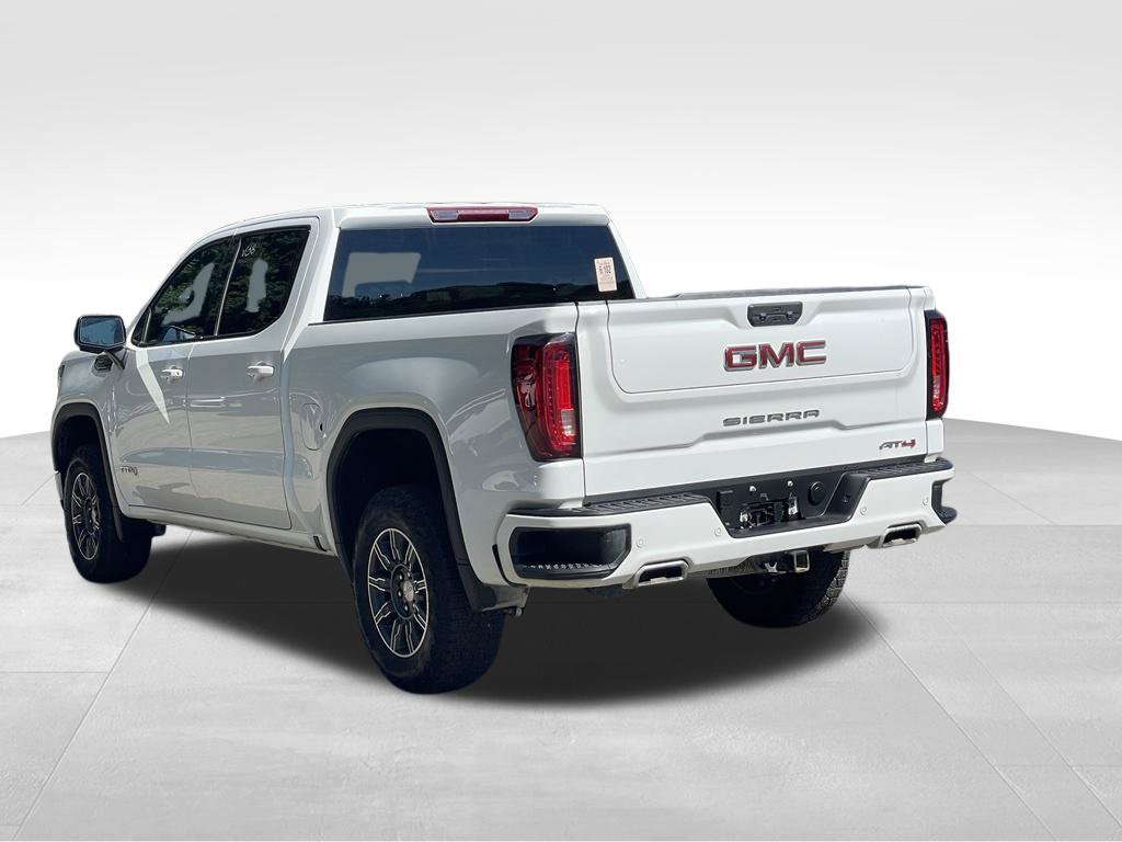 Used 2025 GMC Sierra 1500 AT4 AWD/4WD image 5