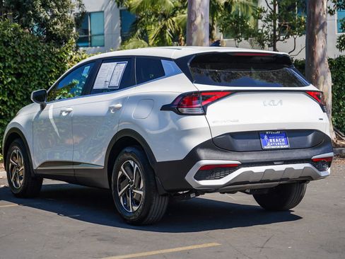 Used 2023 Kia Sportage LX AWD/4WD image 4