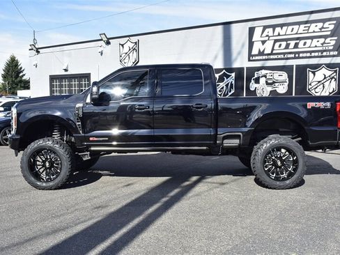 Used 2025 Ford F250 Platinum AWD/4WD image 2