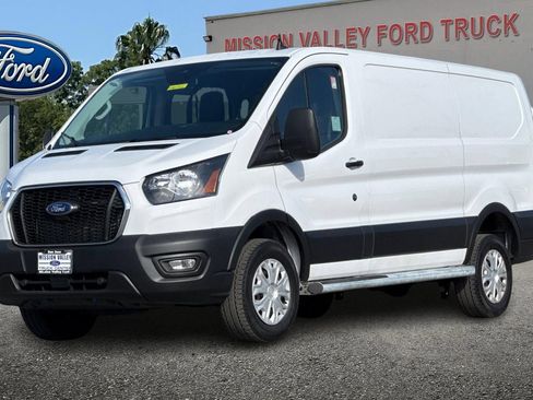Used 2025 Ford Transit 250 Low Roof w/ Exterior Upgrade Package RWD image 8
