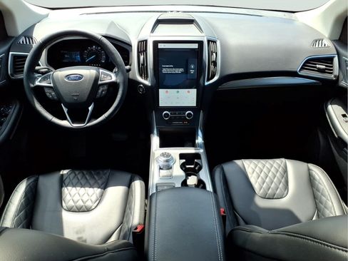 Used 2023 Ford Edge Titanium AWD/4WD image 11