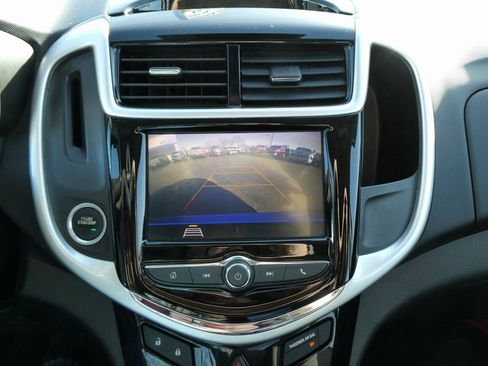 Used 2020 Chevrolet Sonic LT w/ Convenience Package image 28