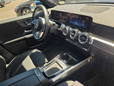Used 2026 Mercedes-Benz GLB 250 image 11