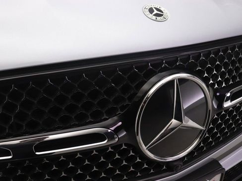 Certified 2026 Mercedes-Benz GLC 300 image 28