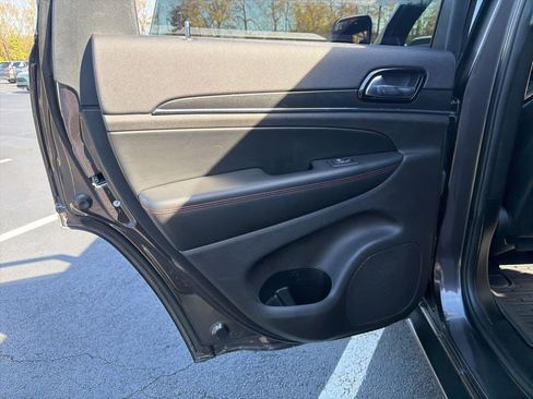 Used 2019 Jeep Grand Cherokee Trailhawk w/ Trailhawk Luxury Group image 21