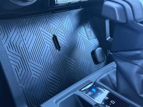 New 2025 Toyota Tacoma TRD Off-Road image 18