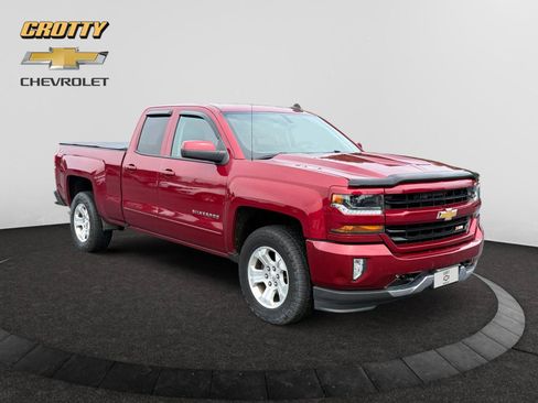 Used 2018 Chevrolet Silverado 1500 LT w/ All Star Edition AWD/4WD image 7