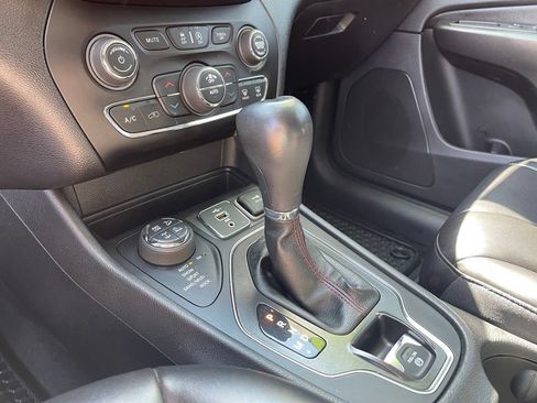 Used 2020 Jeep Cherokee Trailhawk w/ Comfort/Convenience Group AWD/4WD image 23