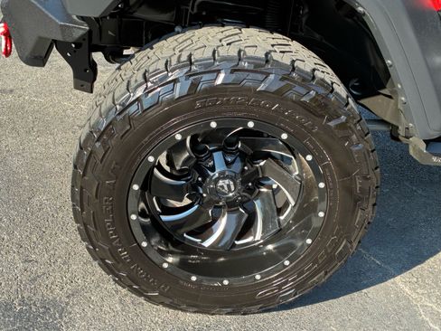 Used 2019 Jeep Wrangler Unlimited Sport S AWD/4WD image 5