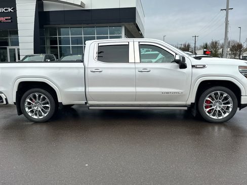 Used 2023 GMC Sierra 1500 Denali w/ Denali Reserve Package image 3