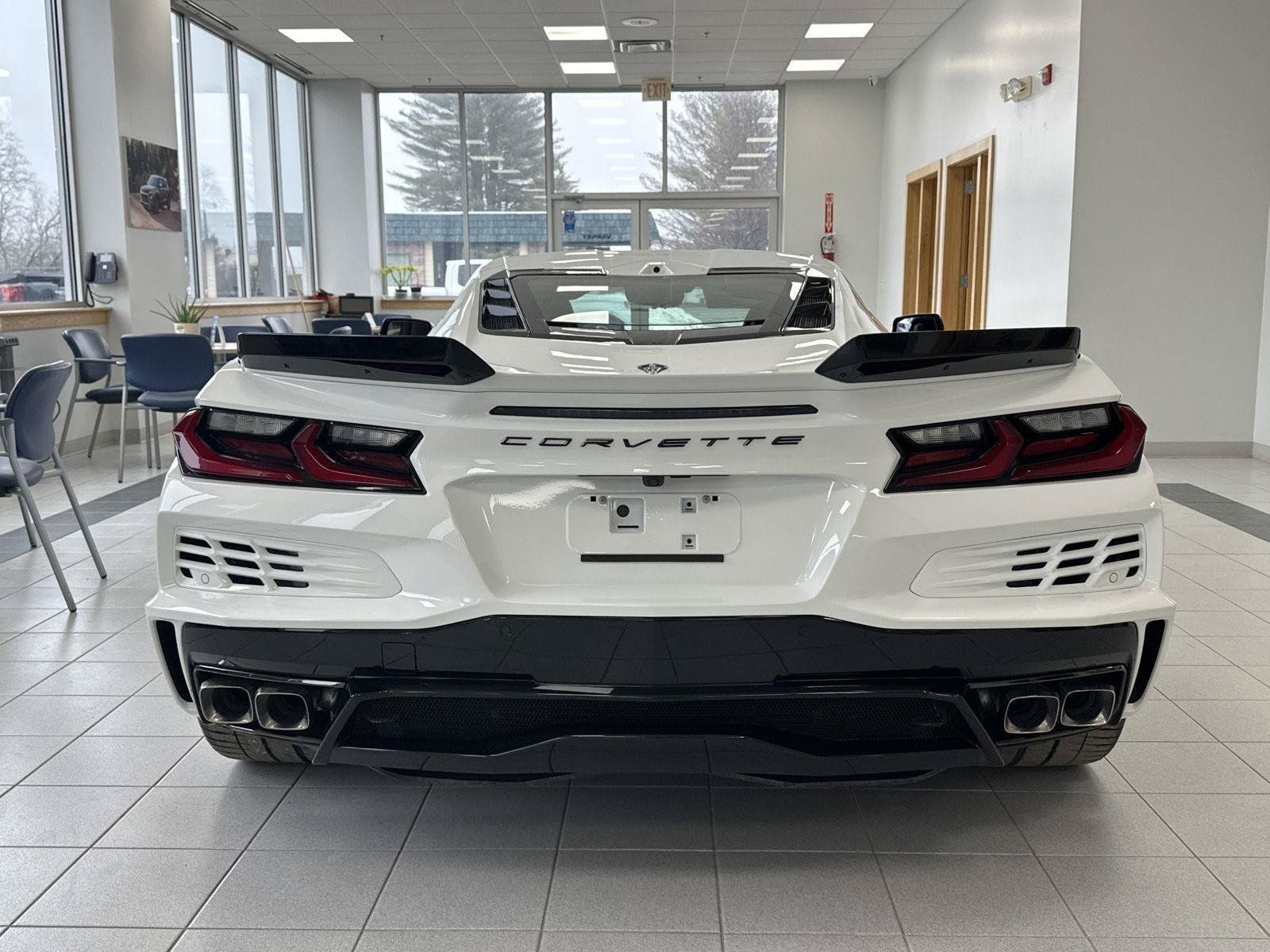 New 2025 Chevrolet Corvette E-Ray w/ ZER Performance Package AWD/4WD image 6