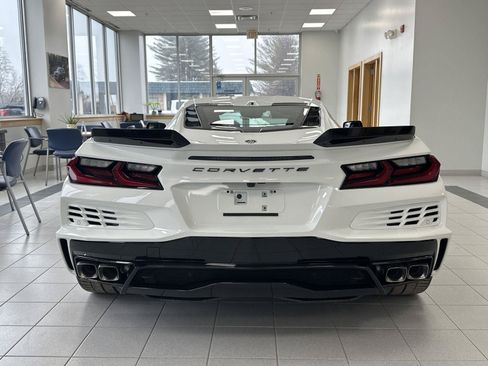 New 2025 Chevrolet Corvette E-Ray w/ ZER Performance Package AWD/4WD image 6