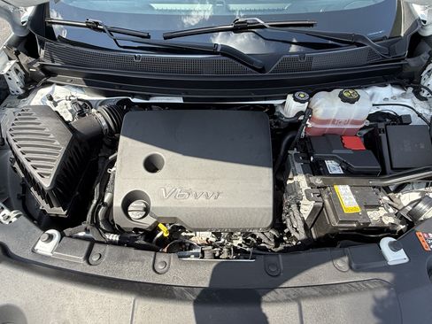 Used 2023 Chevrolet Traverse LT AWD/4WD image 35