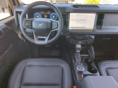 New 2026 Ford Bronco Badlands image 14