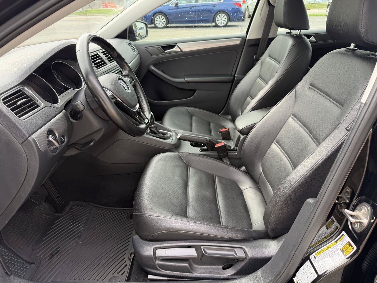 Used 2018 Volkswagen Jetta SE FWD image 11