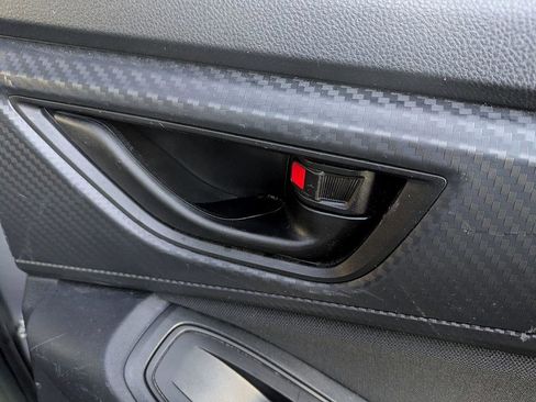 Used 2021 Subaru Crosstrek 2.0i Premium image 30