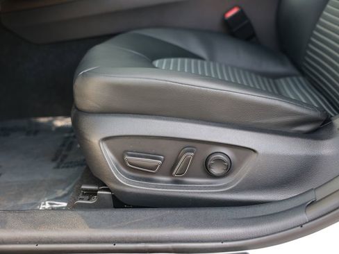 Used 2024 Toyota Camry SE image 18