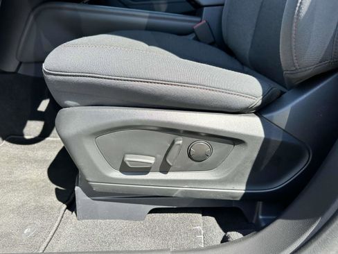 Used 2025 Ford Explorer Active image 11