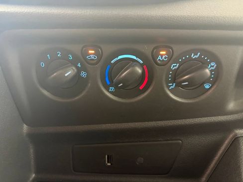 Used 2018 Ford Transit 350 XLT RWD image 8