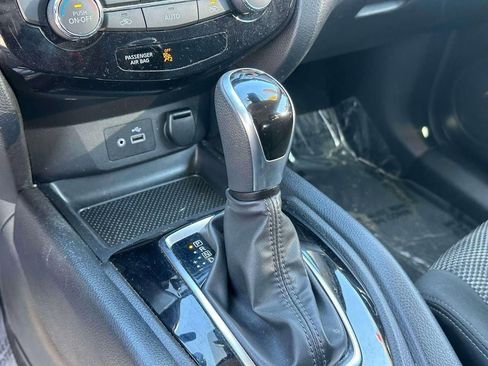 Used 2022 Nissan Rogue Sport SV AWD/4WD image 31