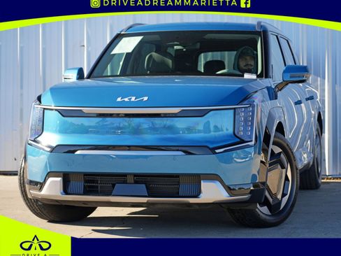 Used 2024 Kia EV9 Land image 1